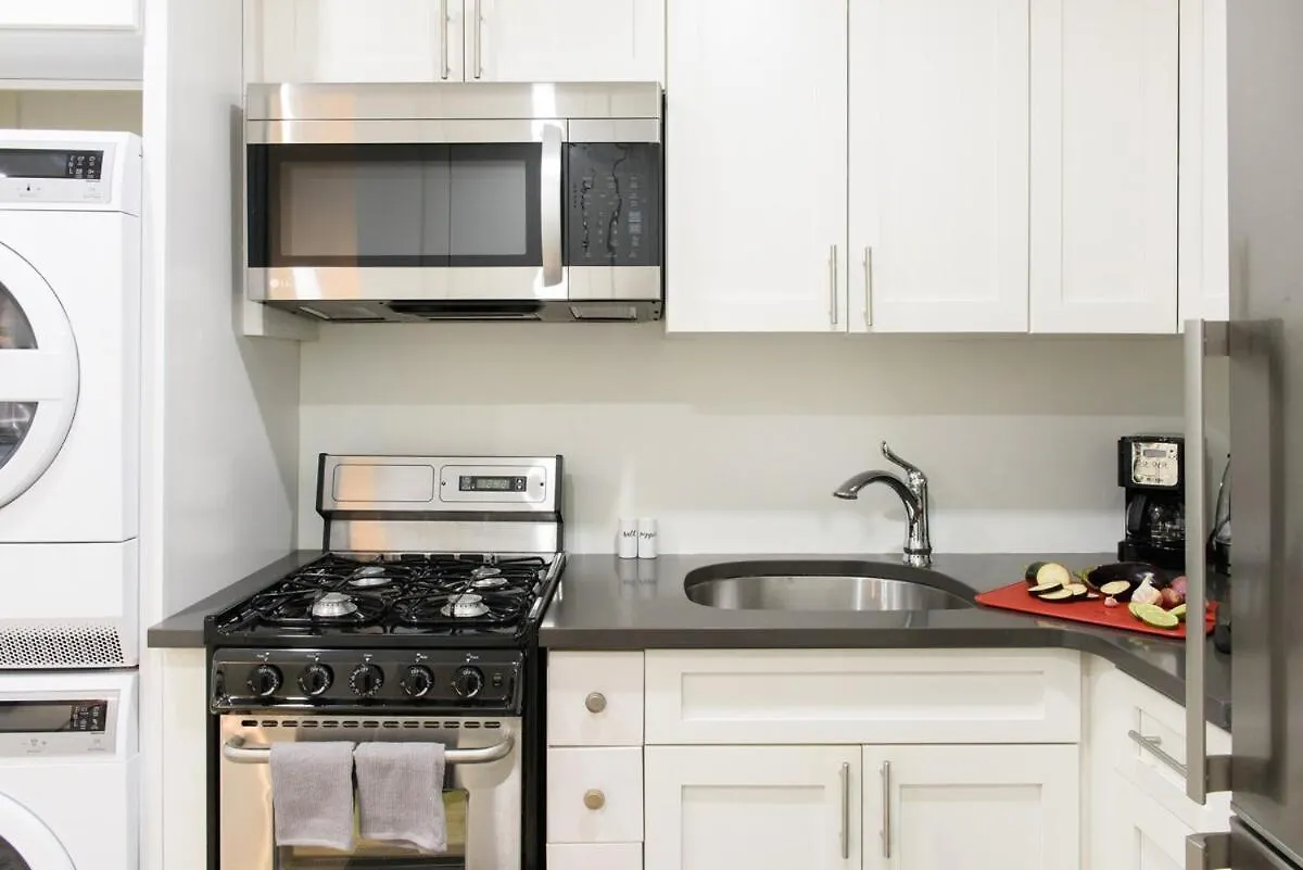 뉴욕 75-2B Prime Upper East Brand New 1Br W&D Elev 아파트 미국